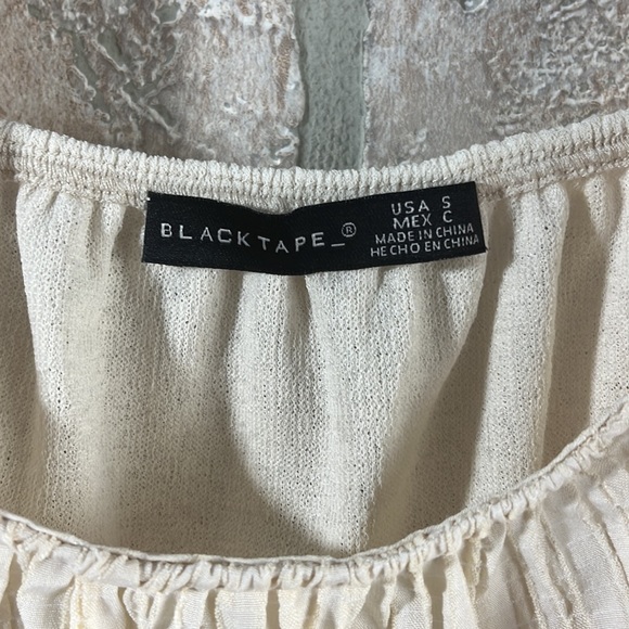 Black Tape Cream Ruffle Tank- Size S - Picture 3 of 4